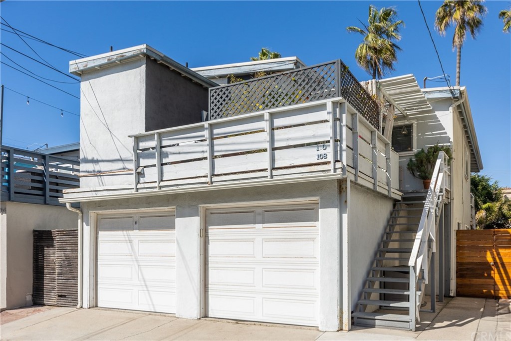 a view of a house with a door and a windows