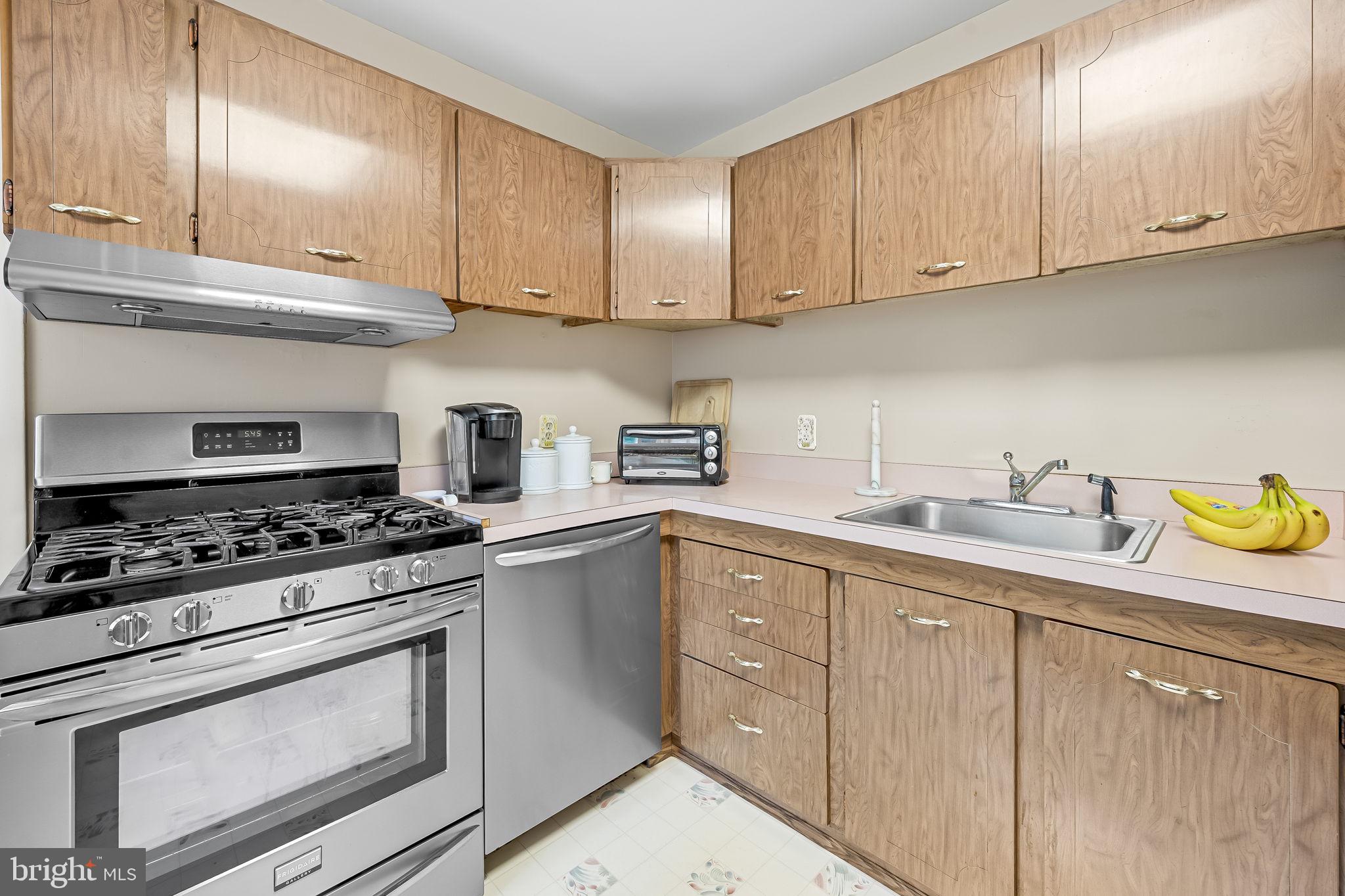 119 Embleton Road Owings Mills, MD 21117 - Photo 9 of 47