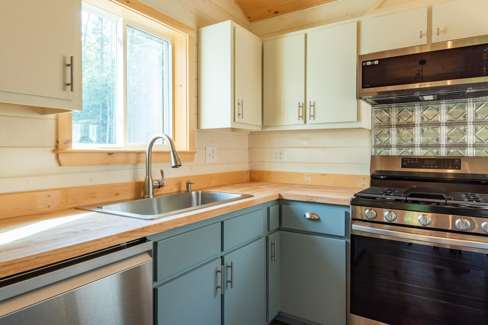 12 Old Robinson Road Rome, ME 04963 - Photo 24 of 44 lakehome_oakridge030