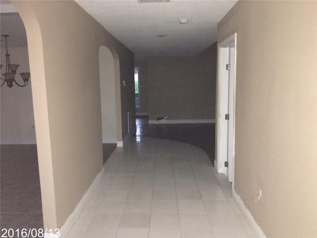 751 Terry Parkway Terrytown, LA 70056 - Photo 3 of 11
