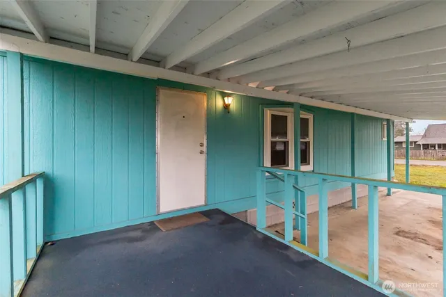 a view of an entrance door of the house