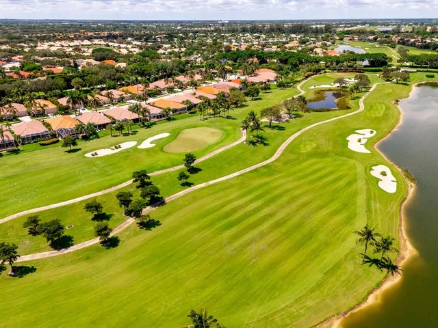 $295,000 | 8486 Heather Place, Boynton Beach, FL 33472