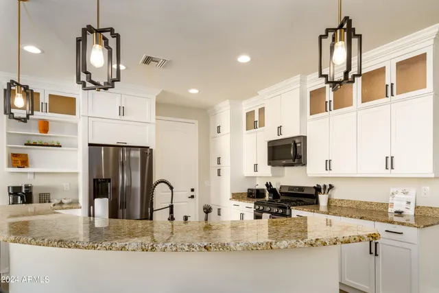 $1,199,900 | 1004 East Tempe Drive, Tempe, AZ 85288