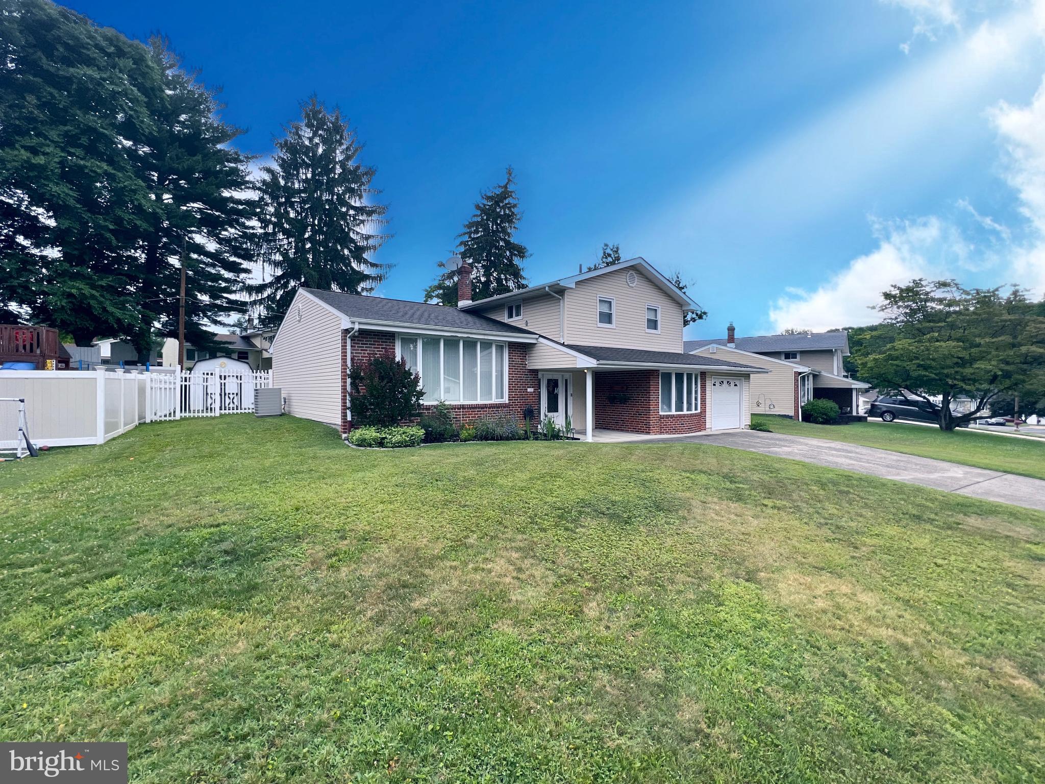 123 Greycourt Road Philadelphia, PA 19115 - Photo 4 of 53 Gallery Image 4