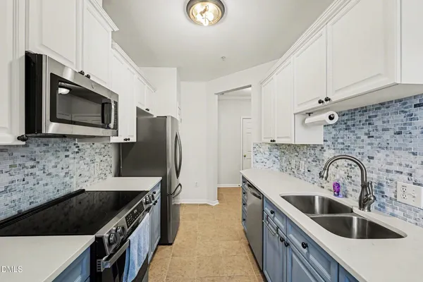 $299,900 | 8221 Allyns Landing Way, Unit 204, Raleigh, NC 27615
