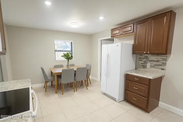 $1,800 | 4303 Yorkshire Drive, Melbourne, FL 32935