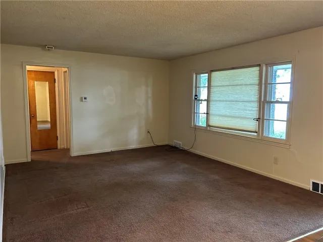 $170,000 | 507 North Kimball Avenue, Excelsior Springs, MO 64024