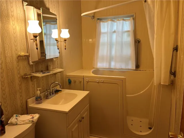 $170,000 | 507 North Kimball Avenue, Excelsior Springs, MO 64024