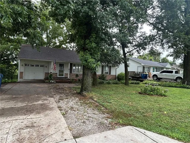 $170,000 | 507 North Kimball Avenue, Excelsior Springs, MO 64024