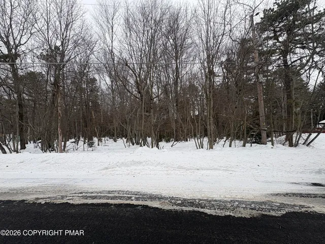 $18,000 | 824 Road Pocono Summit, Pocono Summit, PA 18346