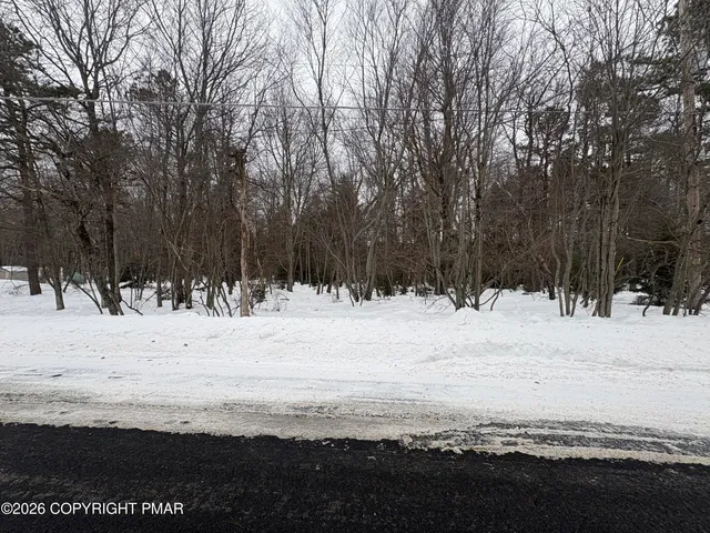 $18,000 | 824 Road Pocono Summit, Pocono Summit, PA 18346