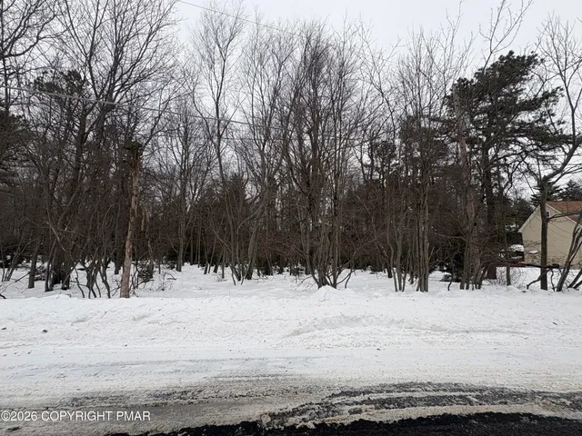 $18,000 | 824 Road Pocono Summit, Pocono Summit, PA 18346