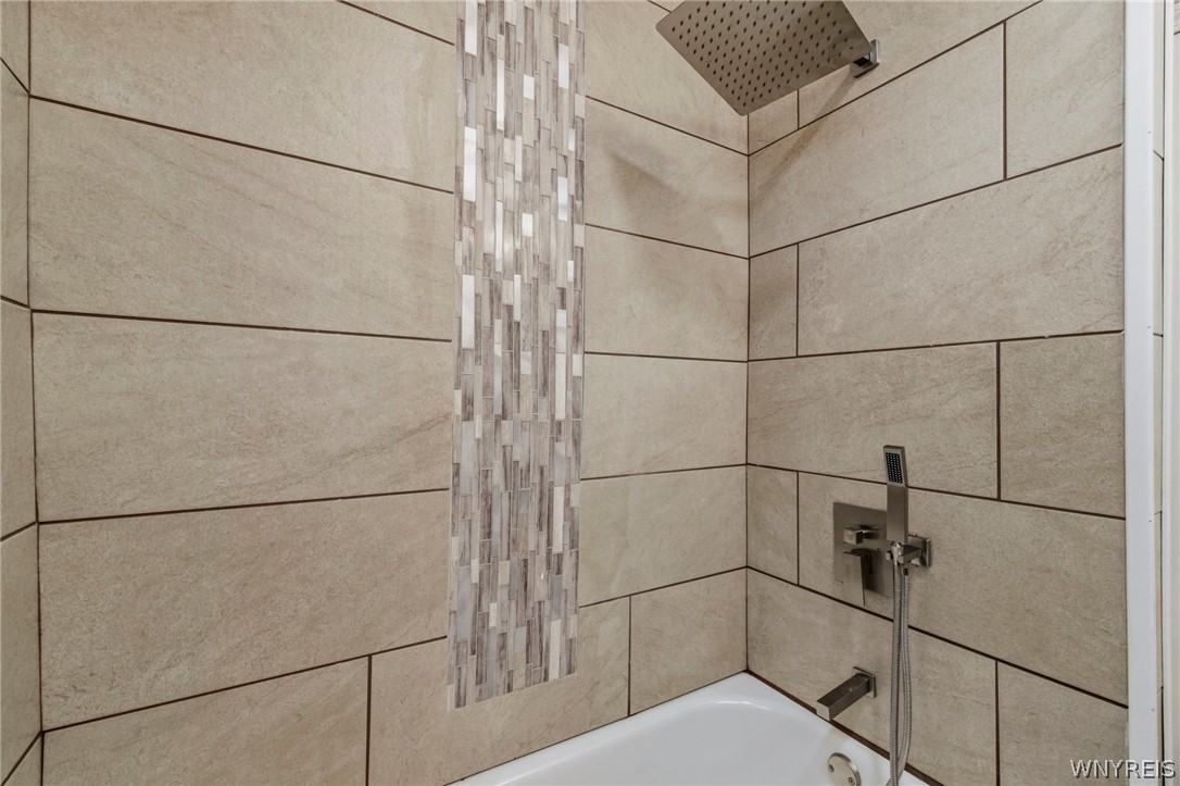 102 Rosedale Street Buffalo, NY 14207 - Photo 21 of 36