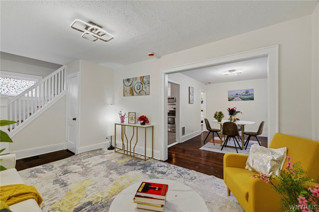 102 Rosedale Street Buffalo, NY 14207 - Photo 9 of 36