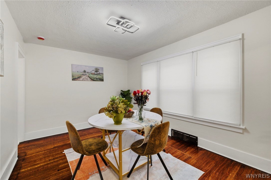 102 Rosedale Street Buffalo, NY 14207 - Photo 10 of 36