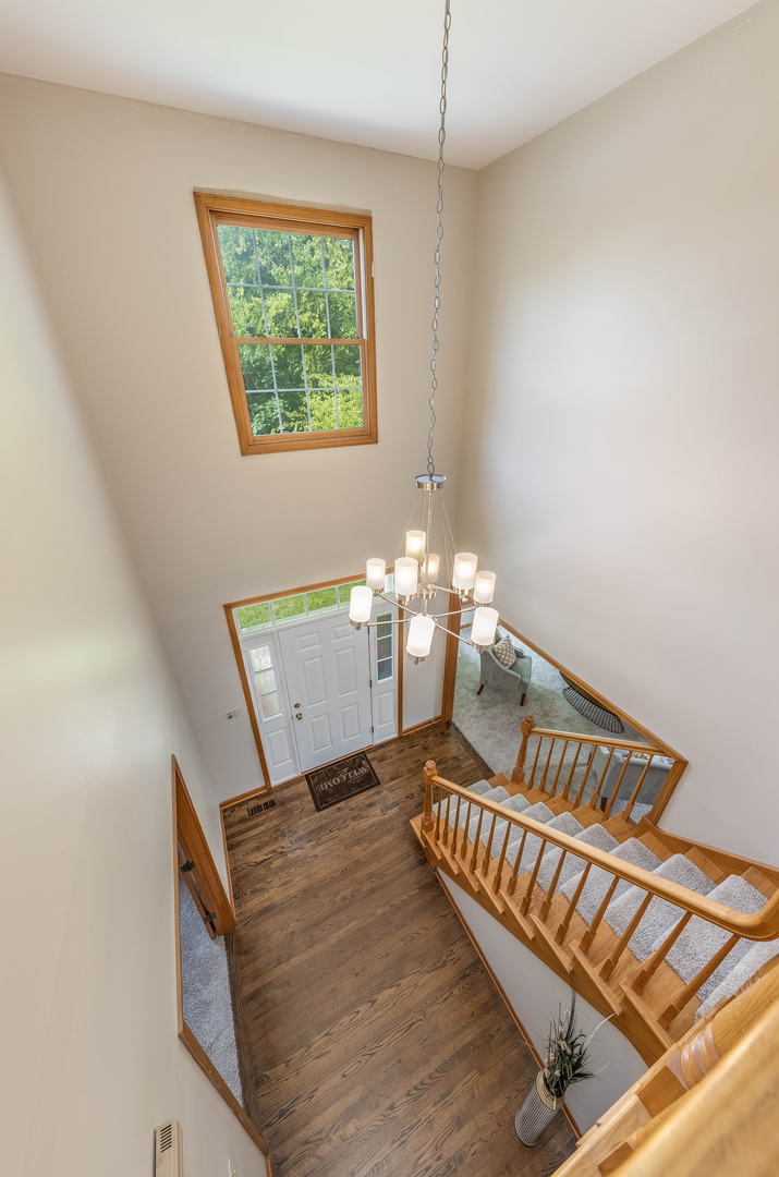 2312 Wild Timothy Road Naperville, IL 60564 - Photo 7 of 33