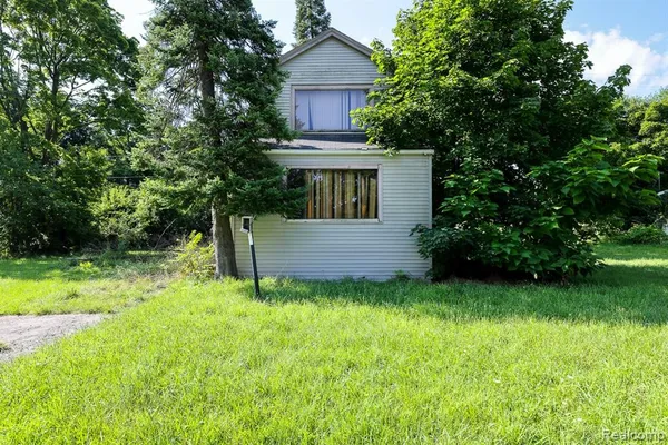 $8,500 | 1521 West Dartmouth Street, Flint, MI 48504