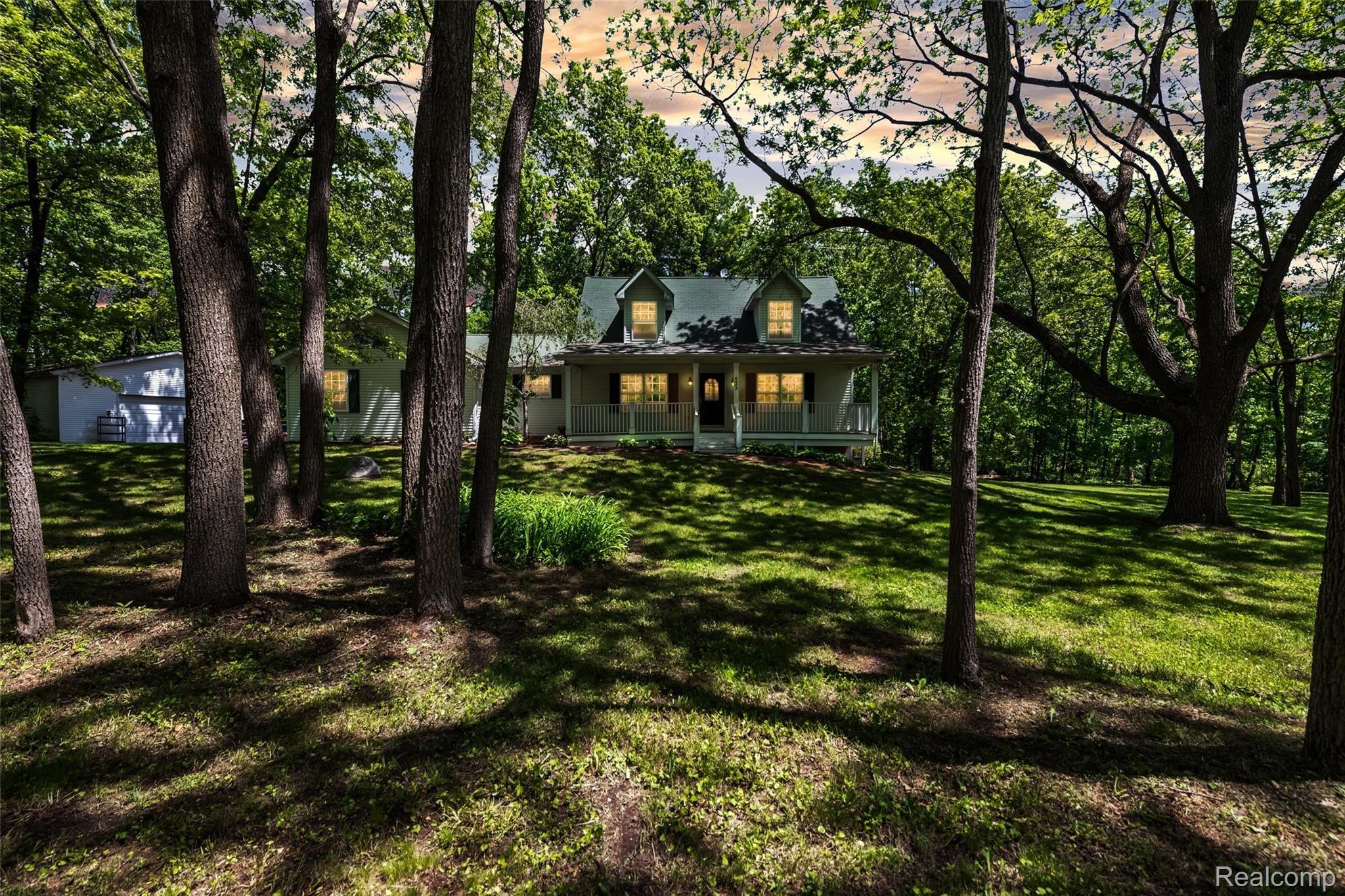 522 South Hacker Road Brighton, MI 48114 - Photo 1 of 21 522 S. Hacker Rd