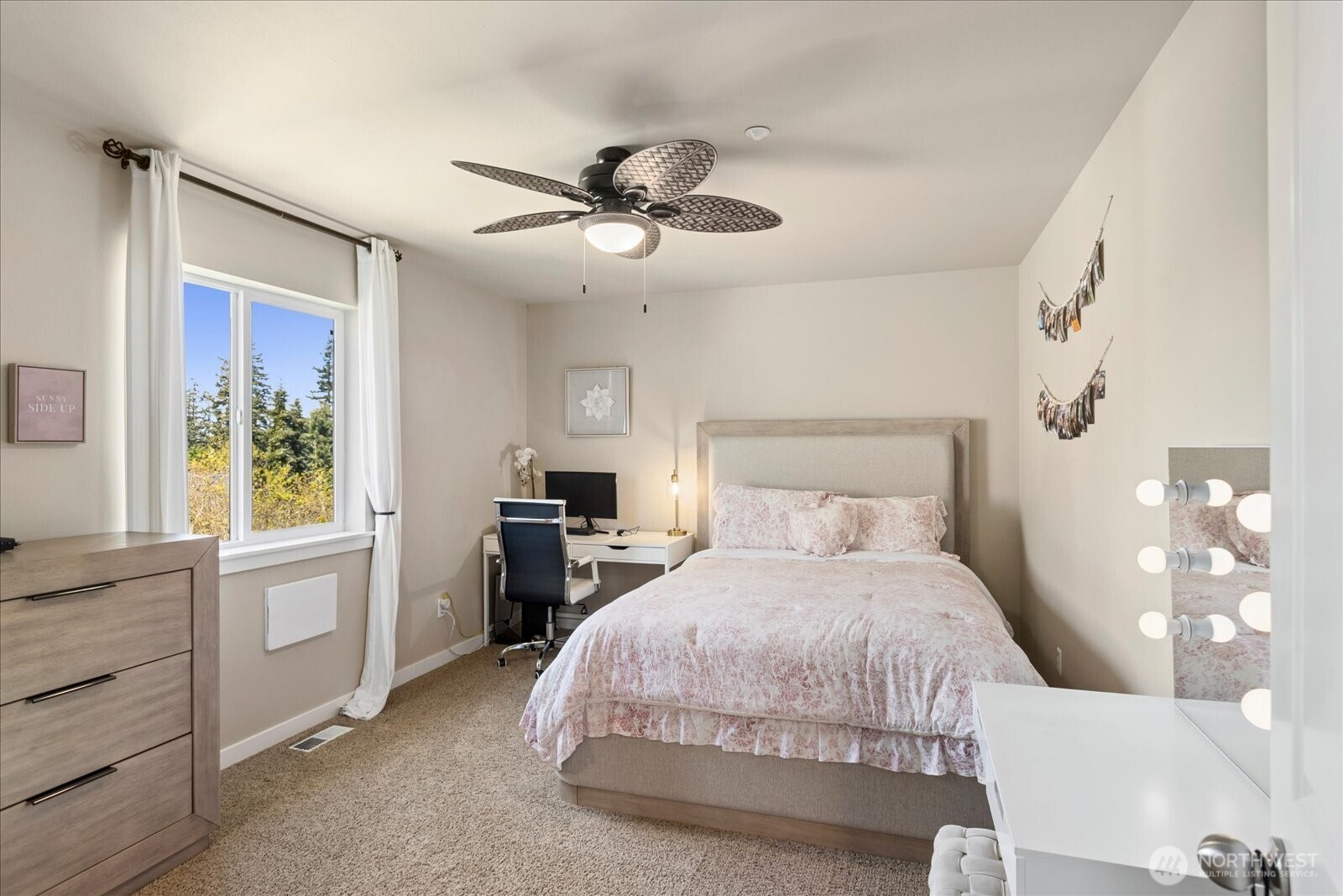 1074 Ridge Street Mukilteo, WA 98275 - Photo 29 of 40 Gallery Image 29
