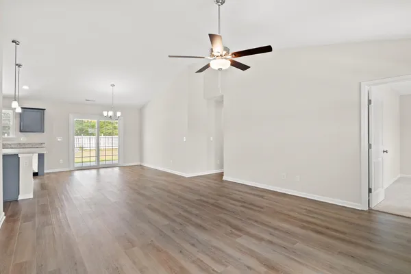 $279,990 | 1170 West Business 9, Loris, SC 29569