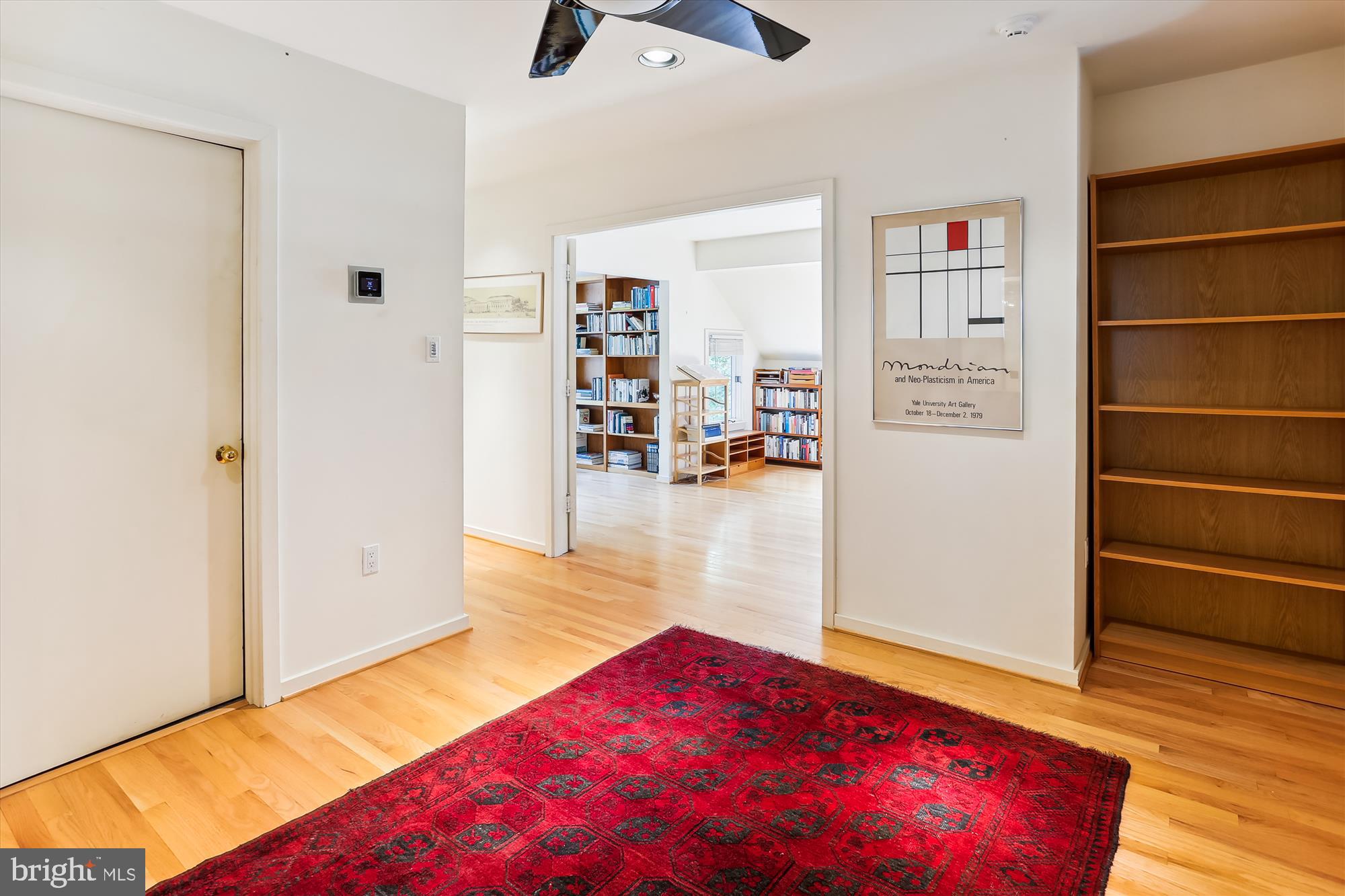 1652 Wild Pine Way Reston, VA 20194 - Photo 24 of 43 loft