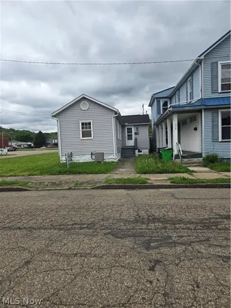 $89,900 | 318 Bank Street, Dennison, OH 44621