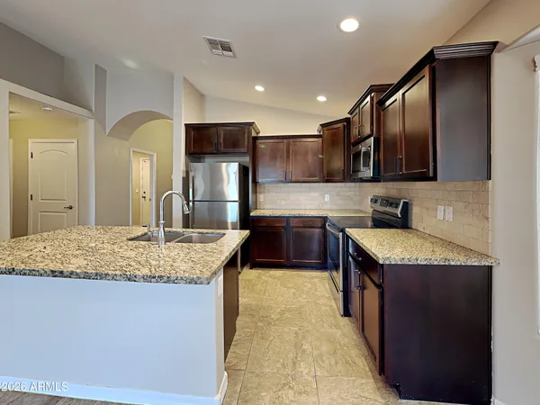 $400,000 | 5426 South 30th Glen, Phoenix, AZ 85041