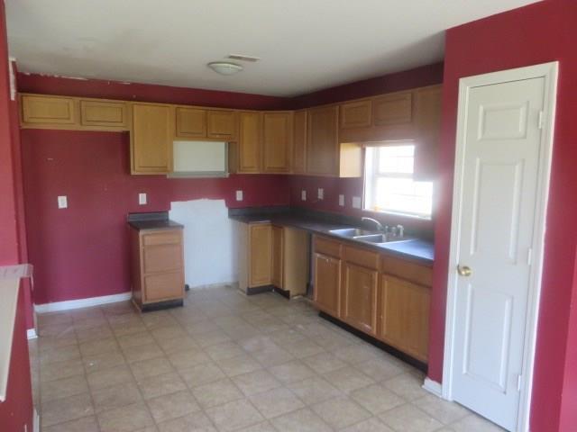 2635 Rothe Lane Indianapolis, IN 46229 - Photo 4 of 17 Gallery Image 4