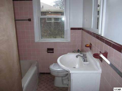 783 Briarcliff Road Jackson, MI 49203 - Photo 8 of 9 20024096-7.JPG