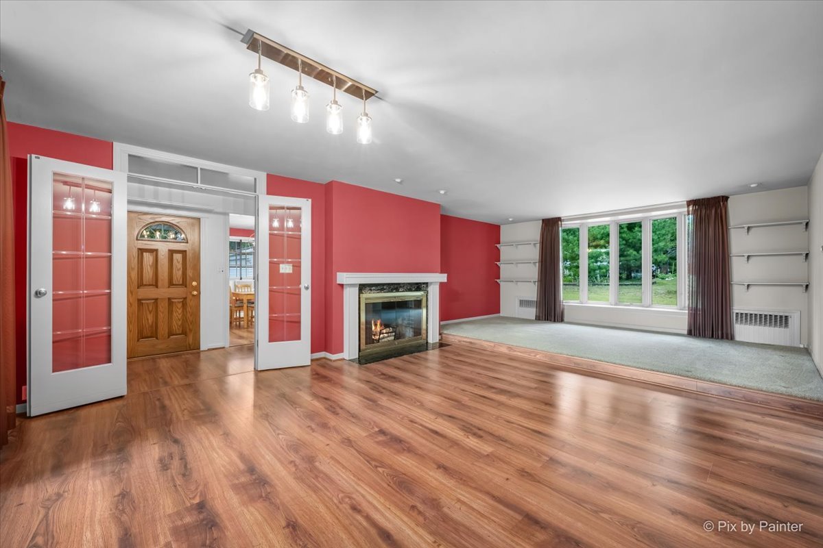 801 Ridgeland Street Fox River Grove, IL 60021 - Photo 2 of 44