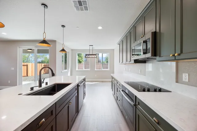 $669,000 | 1607 Motta Street, Woodland, CA 95776