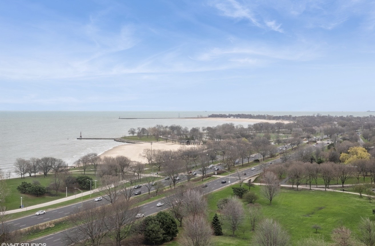 5455 North Sheridan Road, Unit 2904 Chicago, IL 60640 - Photo 18 of 25