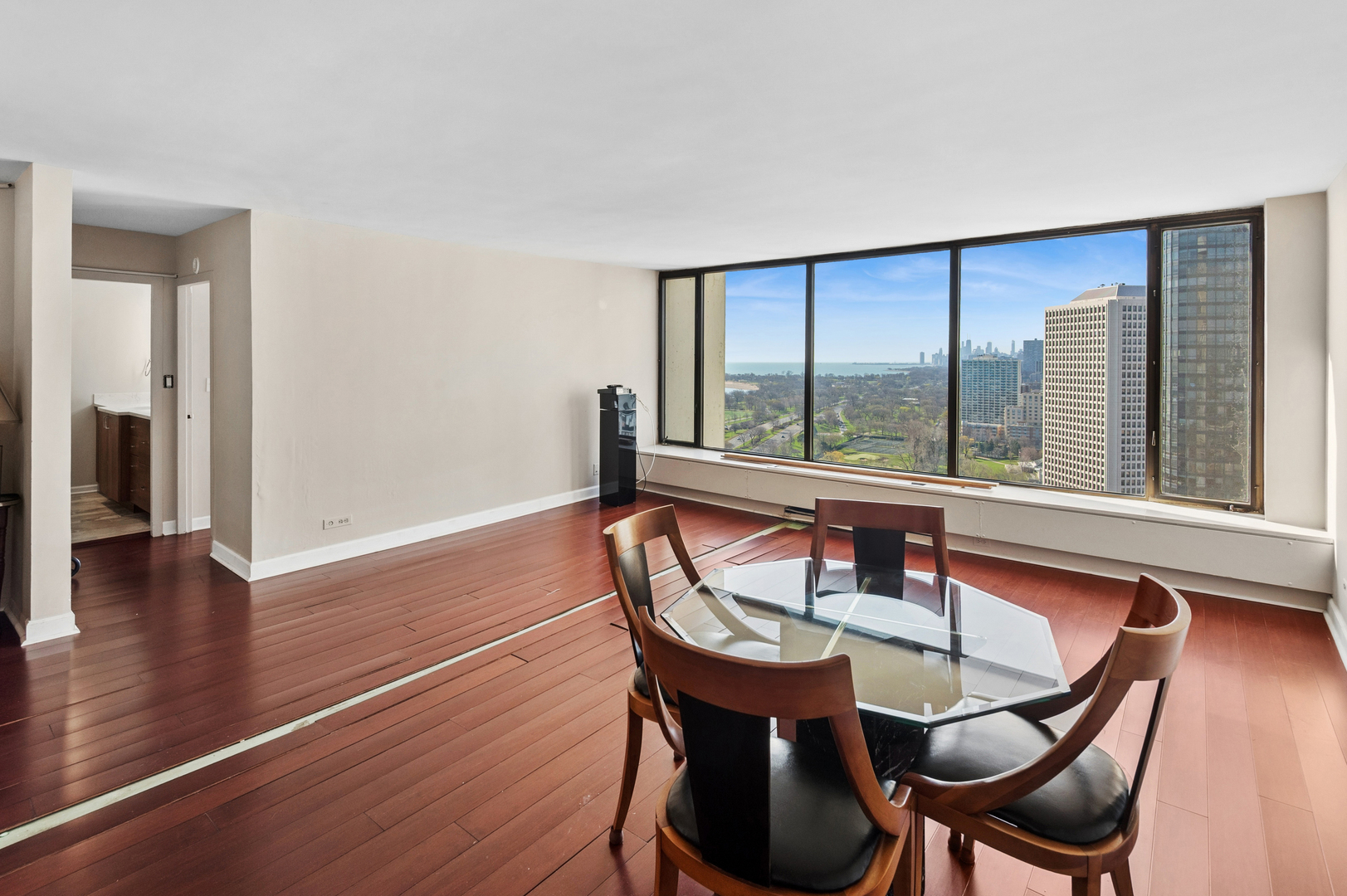 5455 North Sheridan Road, Unit 2904 Chicago, IL 60640 - Photo 5 of 25