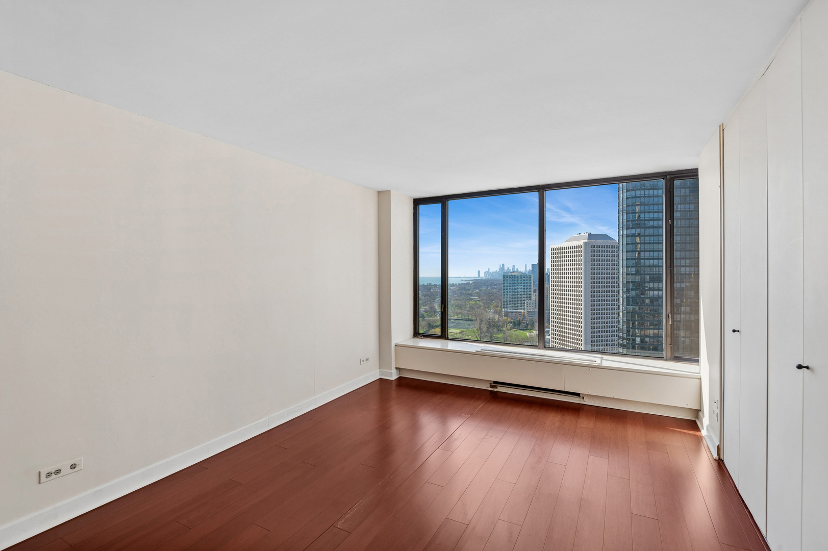 5455 North Sheridan Road, Unit 2904 Chicago, IL 60640 - Photo 8 of 25