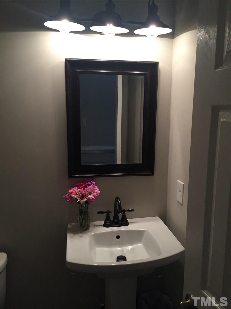3209 Eagle Trail Raleigh, NC 27615 - Photo 10 of 24 Gallery Image 10