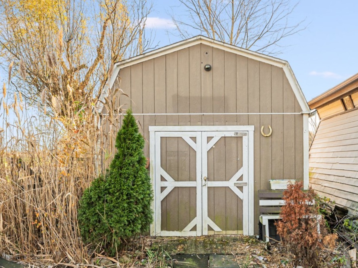3541 East Danne Road Crete, IL 60417 - Photo 11 of 41 a front view of a house with garden