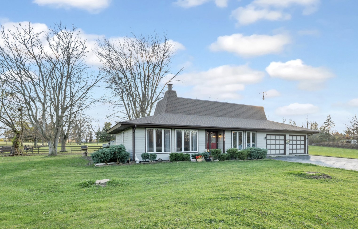 3541 East Danne Road Crete, IL 60417 - Photo 40 of 41 a front view of a house with a garden