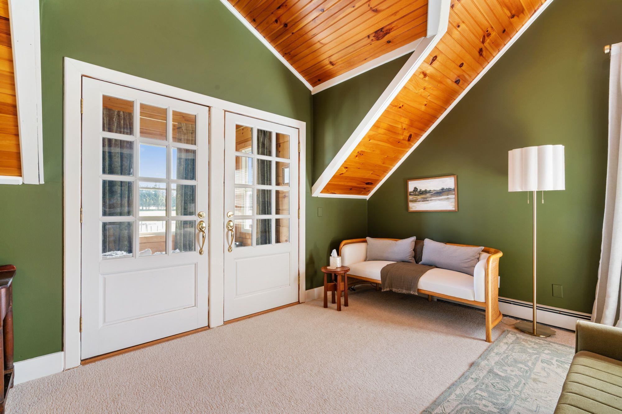 2035 West Sheridan Road Petoskey, MI 49770 - Photo 20 of 56