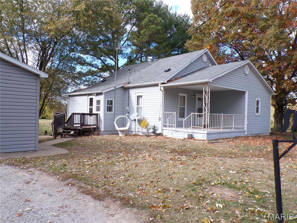 331 North Minnie Avenue Tilden, IL 62292 - Photo 2 of 32