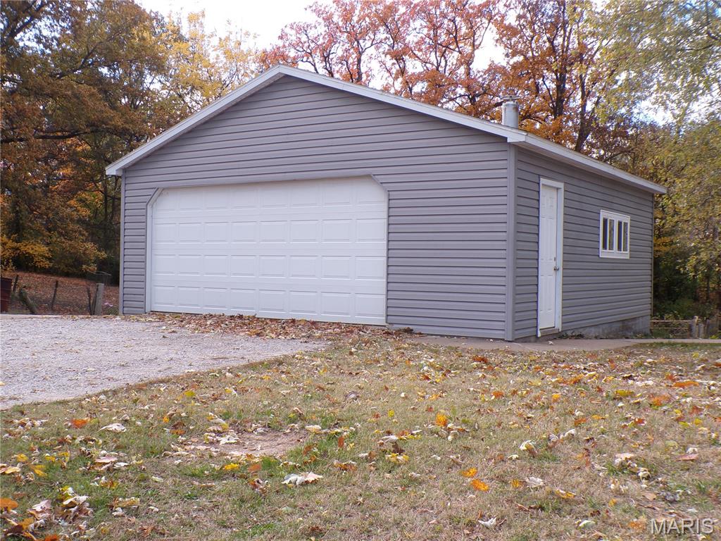331 North Minnie Avenue Tilden, IL 62292 - Photo 3 of 32