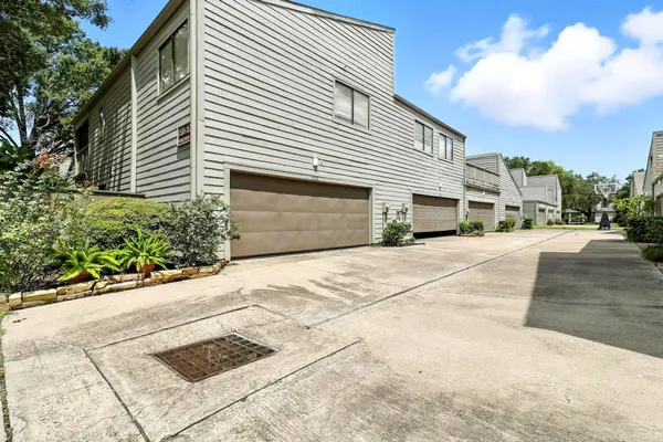 $2,200 | 1532 Prairie Grove Drive, Houston, TX 77077