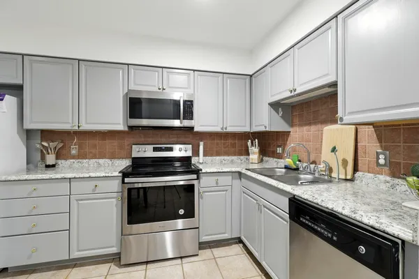 $2,200 | 1532 Prairie Grove Drive, Houston, TX 77077