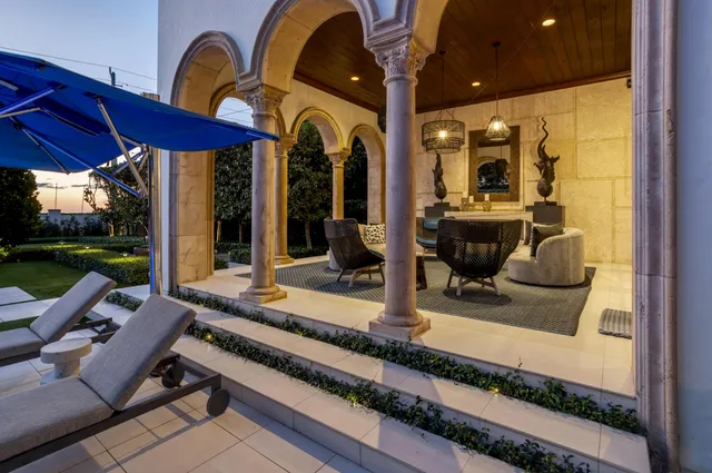 $29,900,000 | 410 North Ocean Boulevard, Delray Beach, FL 33483