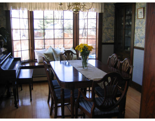 33 Hanscom Avenue Reading, MA 01867 - Photo 4 of 6 Gallery Image 4