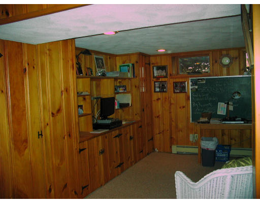 33 Hanscom Avenue Reading, MA 01867 - Photo 6 of 6 Gallery Image 6