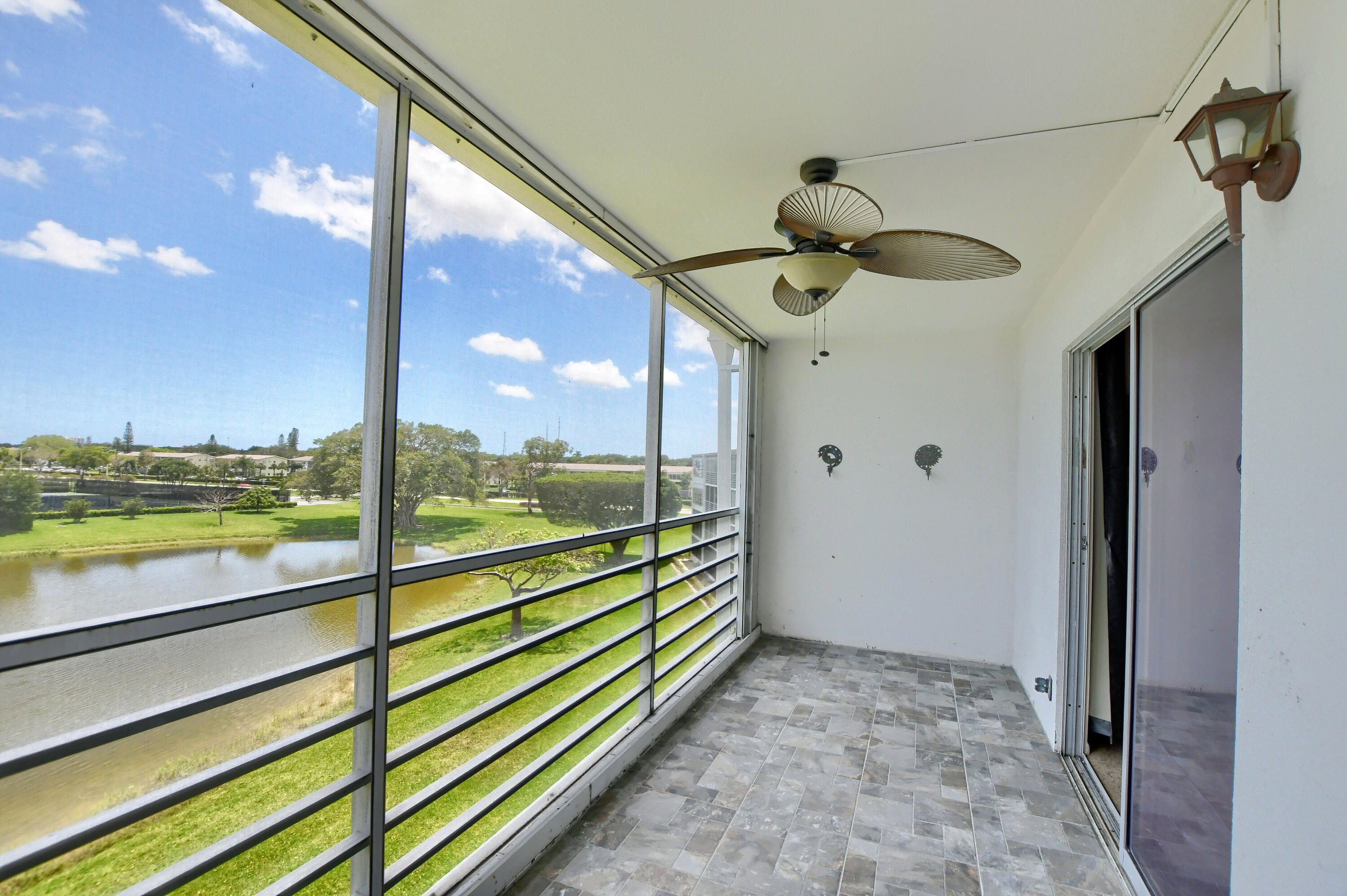 4010 Cornwall East Boca Raton, FL 33434 - Photo 18 of 50 19_ebf_1715-hdr(5)