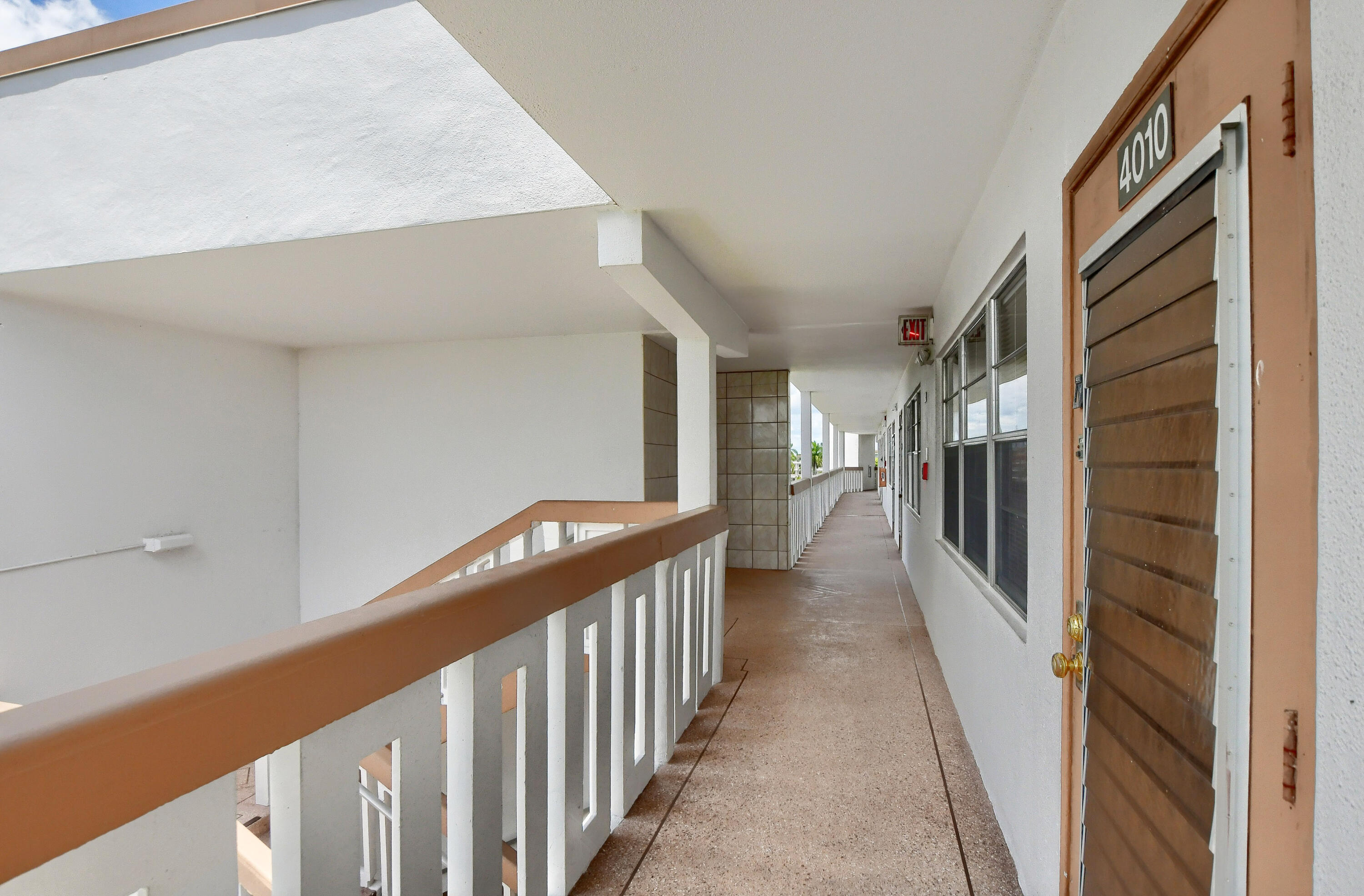 4010 Cornwall East Boca Raton, FL 33434 - Photo 23 of 50 02_ebf_1745-hdr(5)