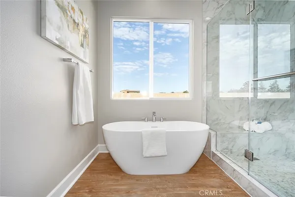 $779,000 | 19396 Earth Summit, Apple Valley, CA 92308