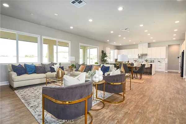 $779,000 | 19396 Earth Summit, Apple Valley, CA 92308