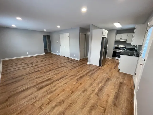 $2,300 | Undisclosed Address, Royal Oak, MI 48067